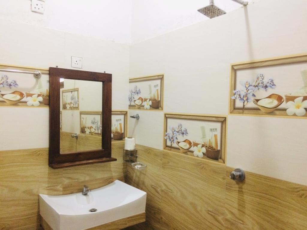 Ambel Homestay อนุราธปุระ ภายนอก รูปภาพ
